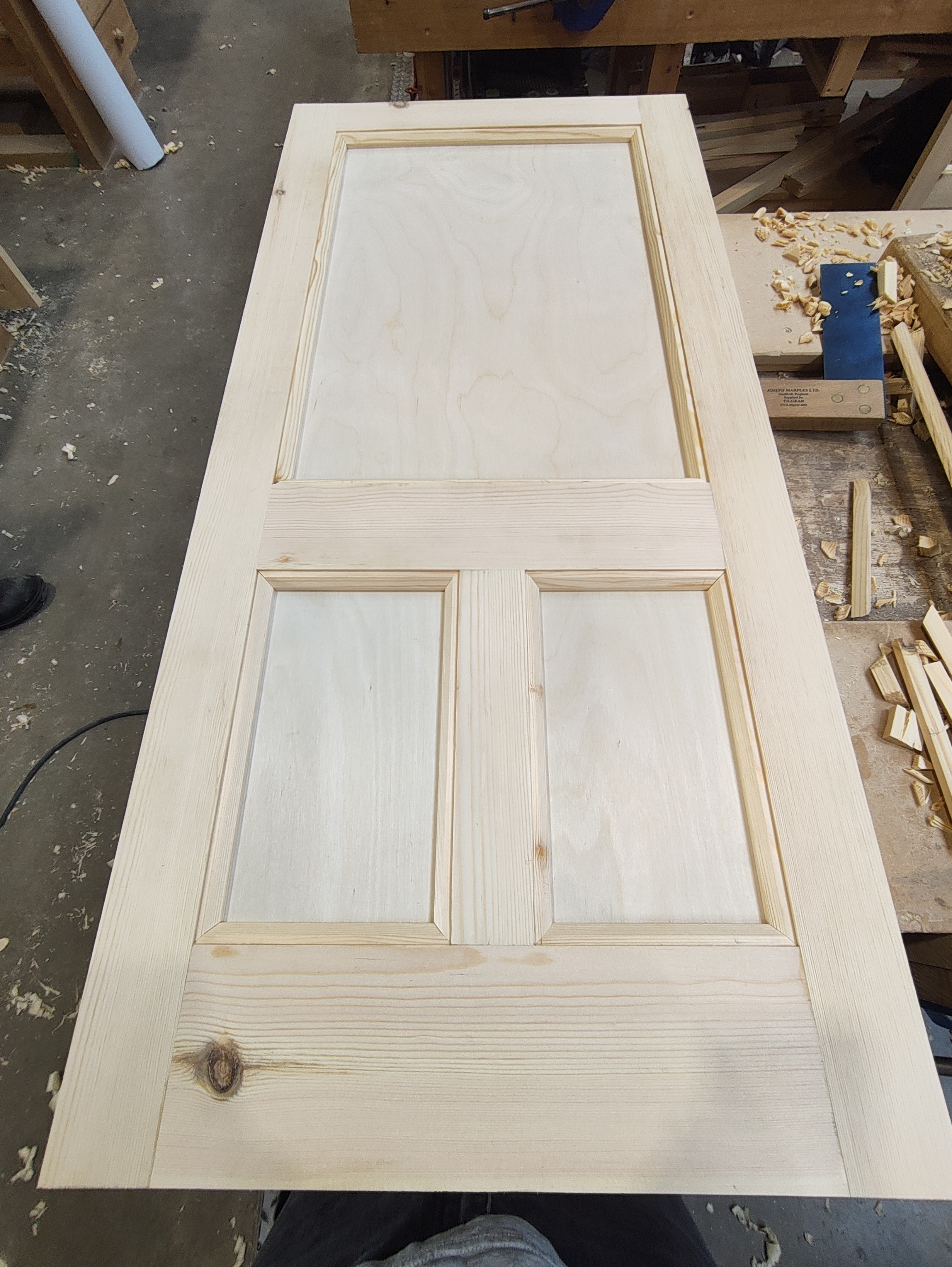 3-panel pine door flat lay